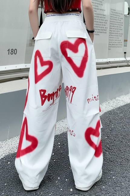 Pantalon Cargo Blanc Ample Graffiti Cœurs Rouges - Molleton